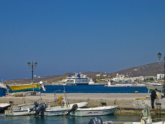 Hafen in Tinos